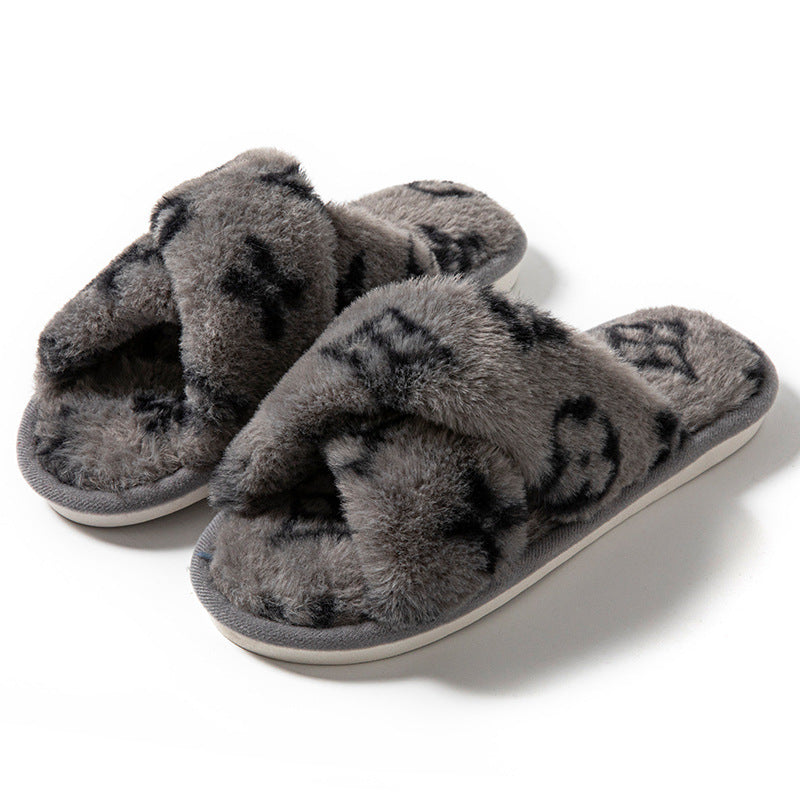 Elegant Fluffy slippers for women featuring a soft plush design, cozy fur lining and slip-on comfort-perfect for autumn and winter home wear