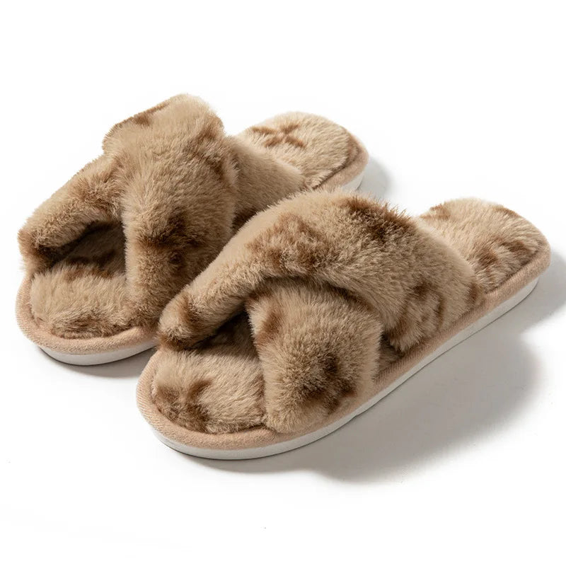 Elegant Fluffy slippers for women featuring a soft plush design, cozy fur lining and slip-on comfort-perfect for autumn and winter home wear