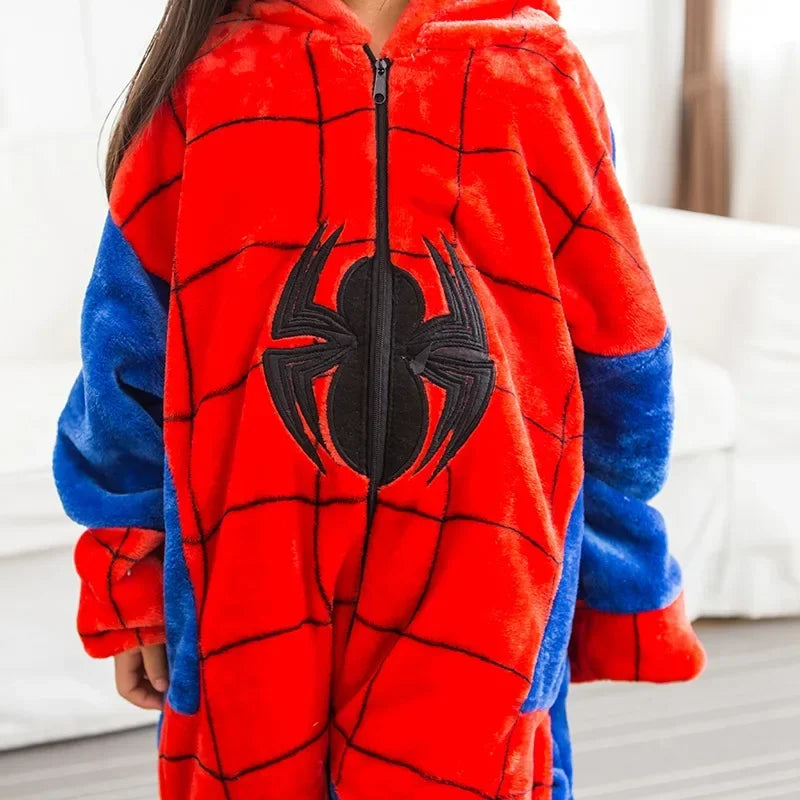 Swing into bedtime fun with this cozy Spiderman Flannel Jumpsuit! Perfect for little heroes, it’s a hooded pajama that doubles as a cosplay costume—ideal for sleep, play, or saving the day